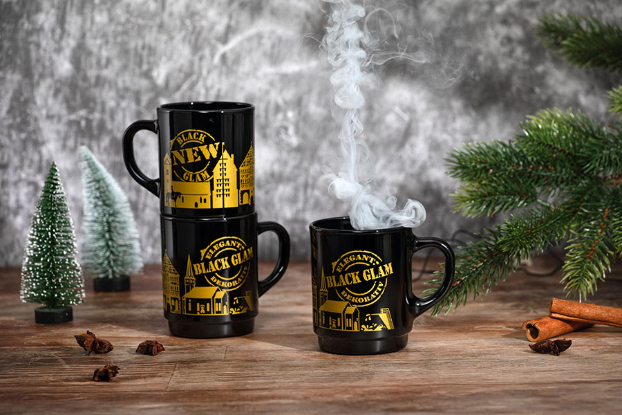 Henkelbecher Black Glam in Schwärz mit goldenem Aufdruck